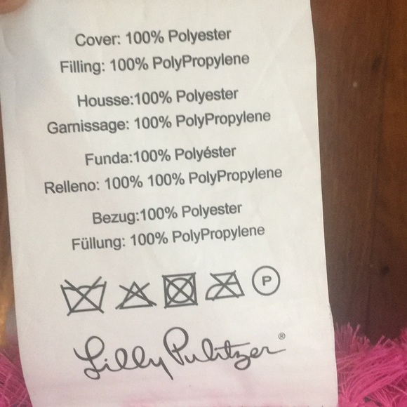 Lilly Pulitzer Indoor/outdoor pillow - Picture 3 of 3